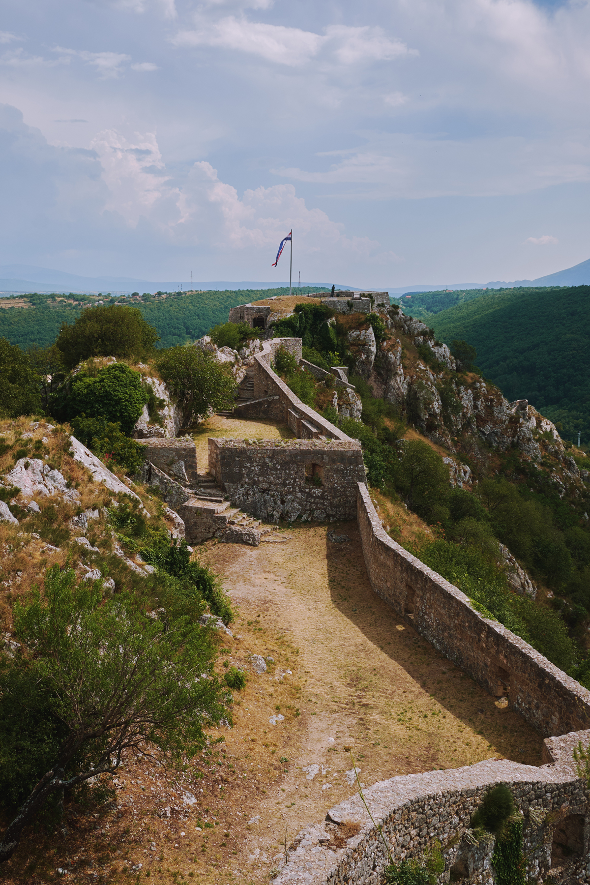 Kroatien ist perfekt für einen Roadtrip! Ich zeige dir meine schönsten Stopps und Reiseziele auf meiner Reiseroute durch Kroatien.