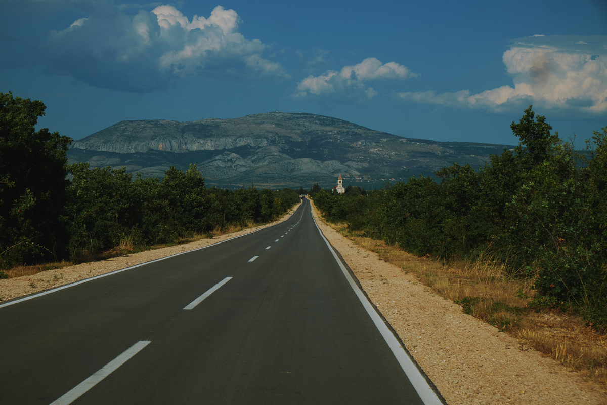 Kroatien ist perfekt für einen Roadtrip! Ich zeige dir meine schönsten Stopps und Reiseziele auf meiner Reiseroute durch Kroatien.